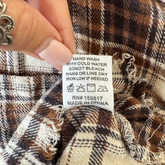 Altard State Flannel Shirt Womens Small Oversized Plaid Boho Western Raw Hem - Picture 8 of 12